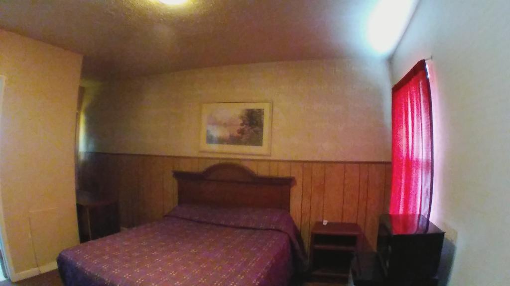 Colonial Motel Marshalltown ภายนอก รูปภาพ